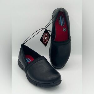 Women’s Skechers work footwear slip resistant slip on shoes size 7.5